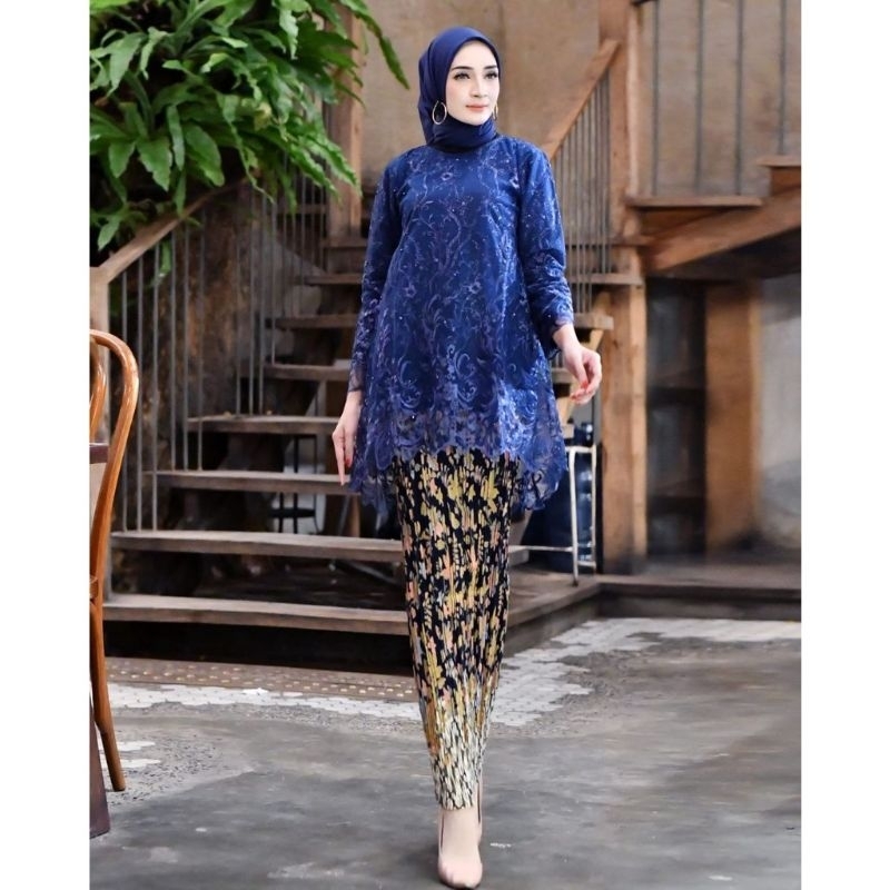 Melia Kebaya - Setelan Kebaya Blouse Azkia / Set Kebaya Rinjani Rok Plisket / Kebaya Wisuda Modern