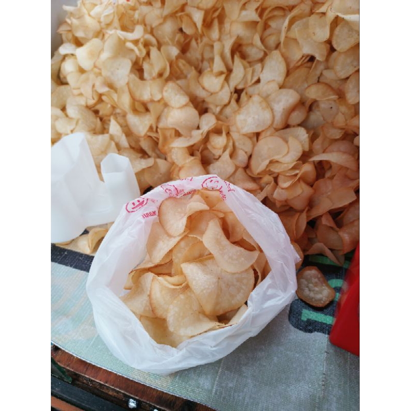 

Keripik singkong kemasan mini