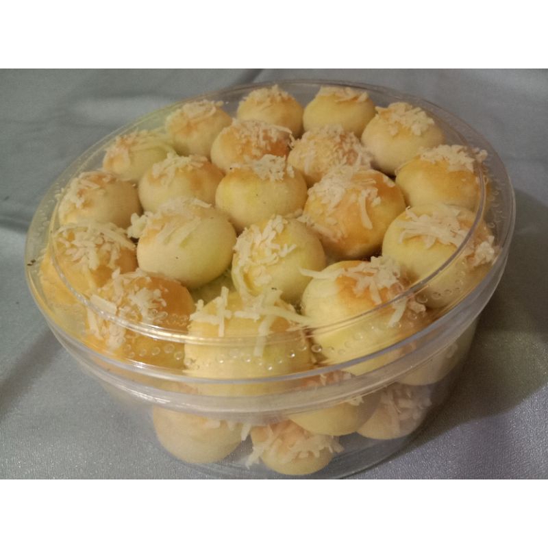 

KUE KERING KHAS LEBARAN BOLA BOLA KEJU PREMIUM 500 GR DIJAMIN ENAK RASANYA