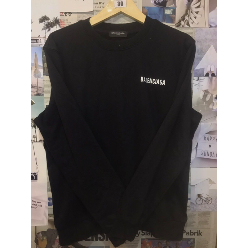 crewneck BALENCIAGA hitam