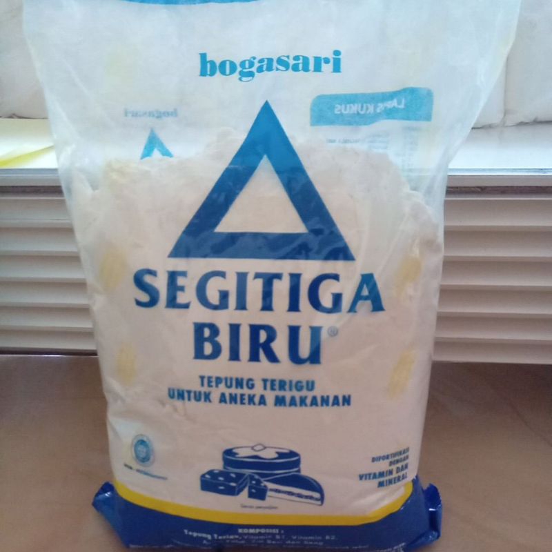 

Terigu Segitiga Biru