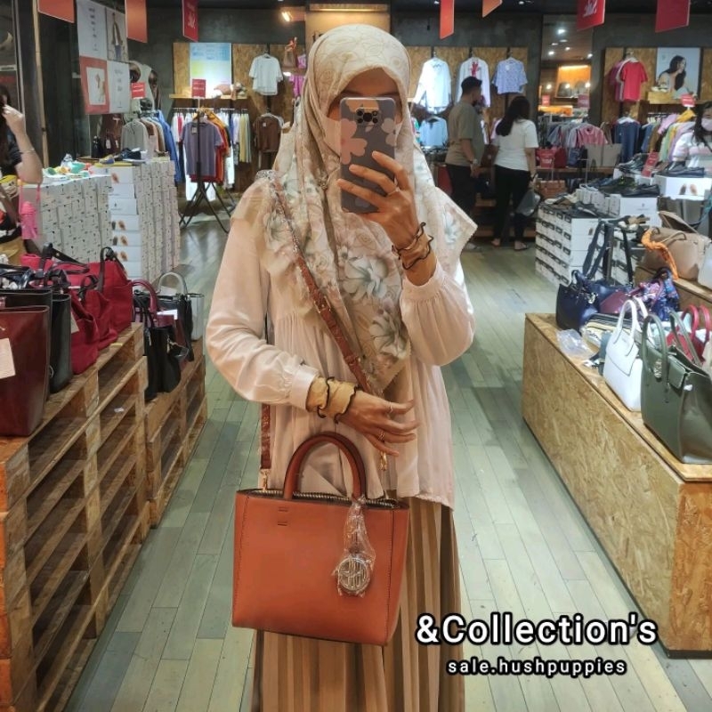 READY, TAS WANITA DAVINA ORIGINAL HUSH PUPPIES, SALEE