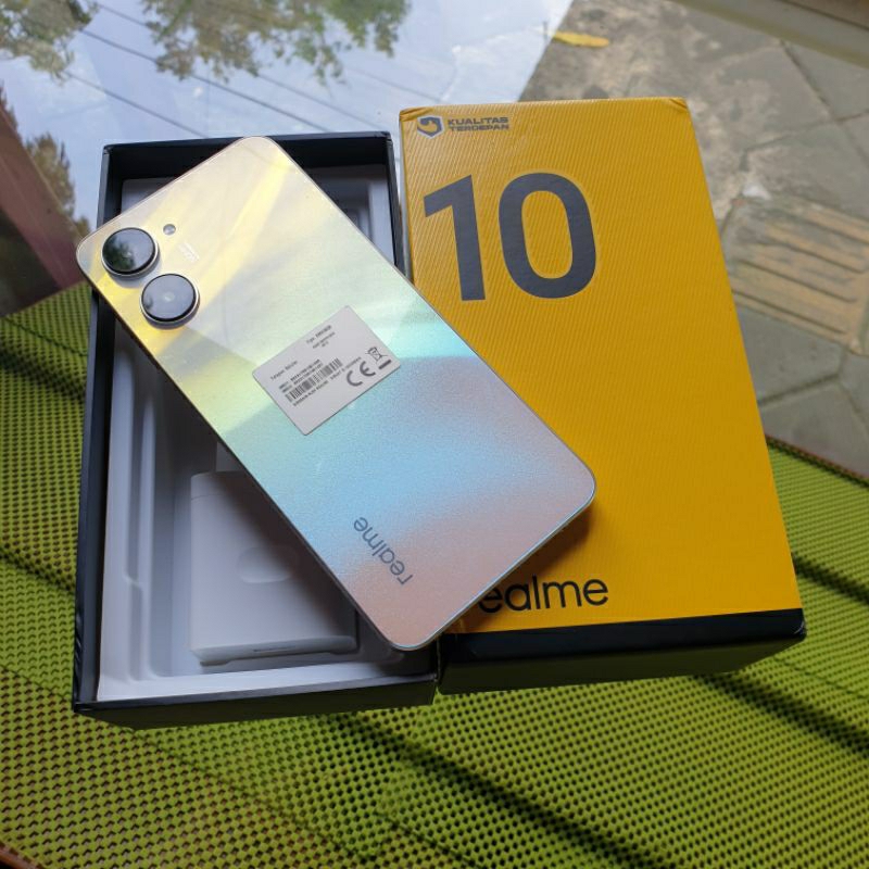 Realme 10 ram 4/128 fulset second