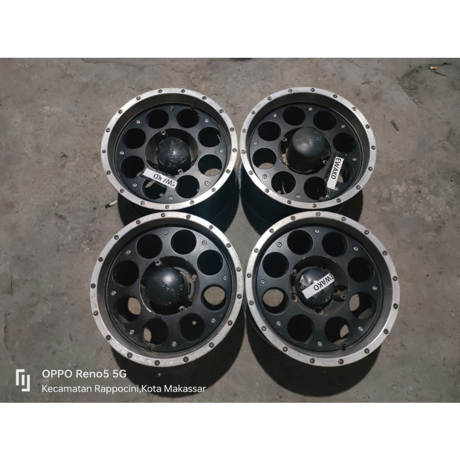VELG BEKAS AKUZA RING 15X8 LUBANG 5 PCD 5X139 ET0