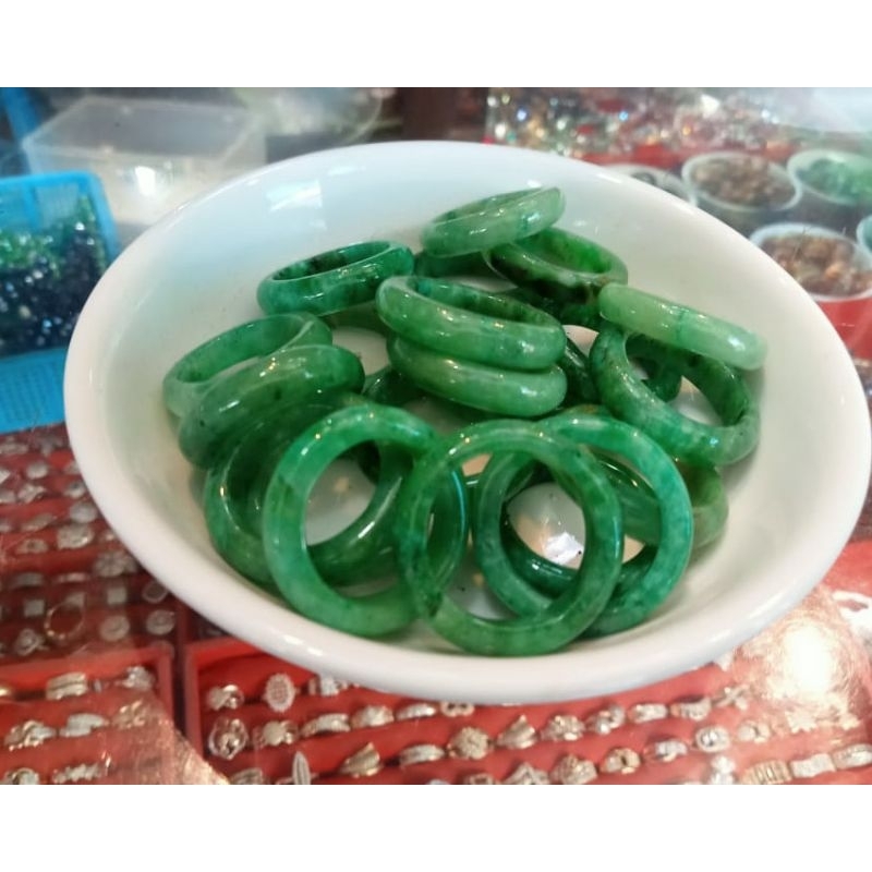 Cincin giok ukuran 18mm