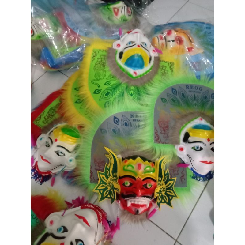 Topeng Rahwana dan Shinta isi 20 pcs 1 kodi