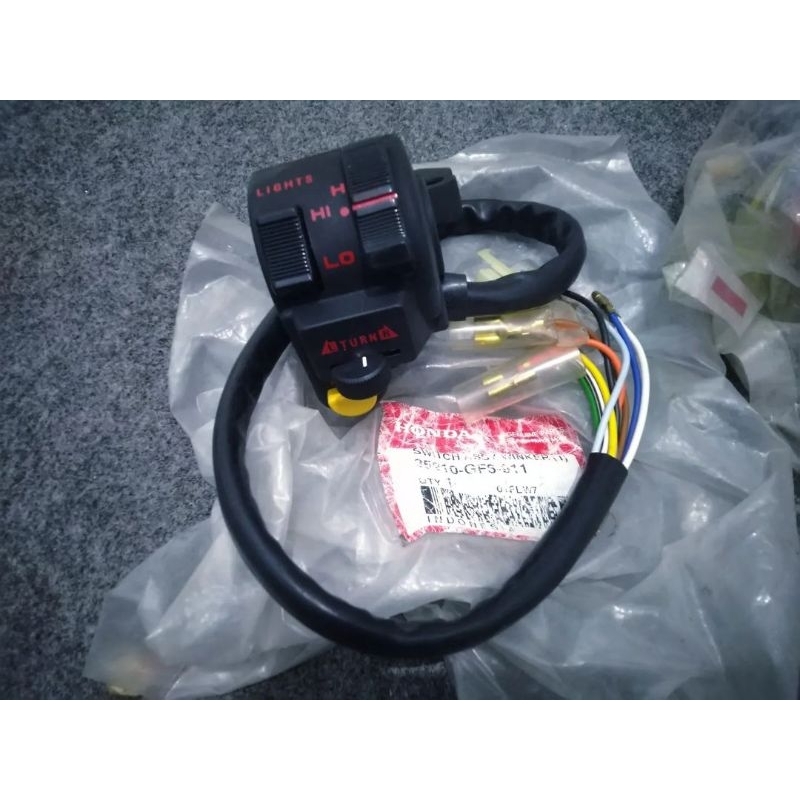 Holder saklar breket pangkon handel kopling tombol kiri sein headlamp stang stir spion sepion tangka