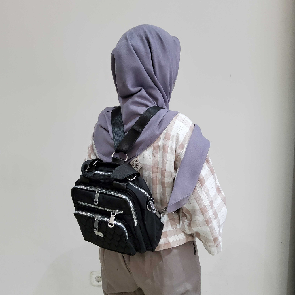 Tas Import Multifungsi Bisa Selempang Dan Ransel Muat Buku dan Botol 3715-2