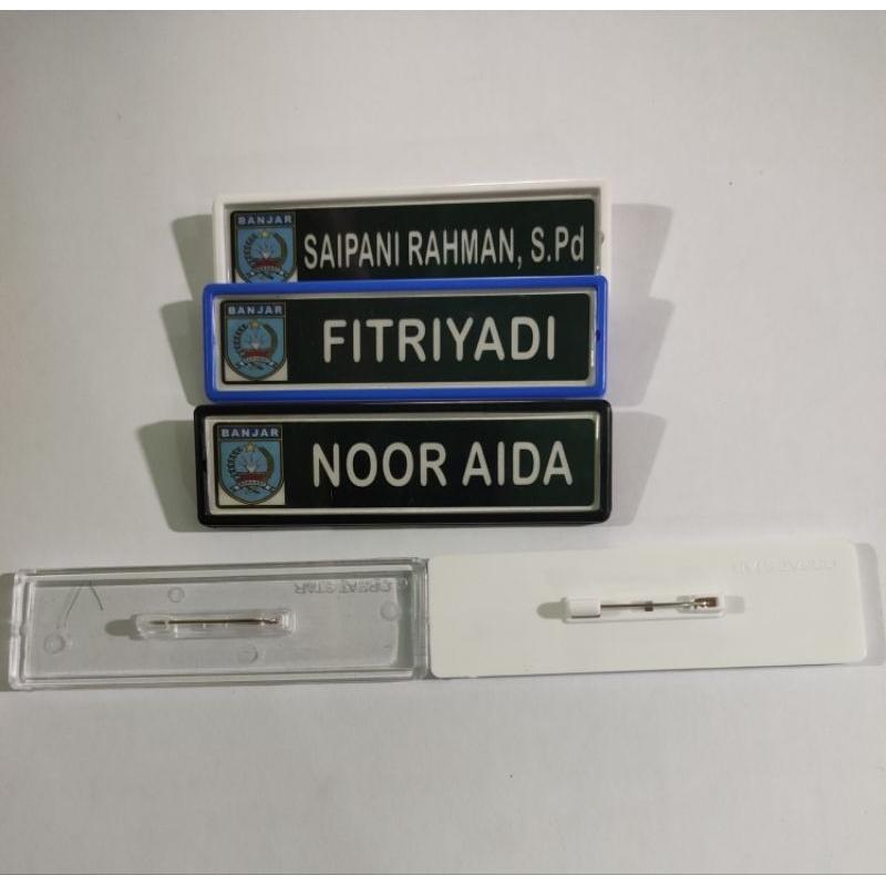 

TAG PAPAN NAMA TAG DADA AKRILIK