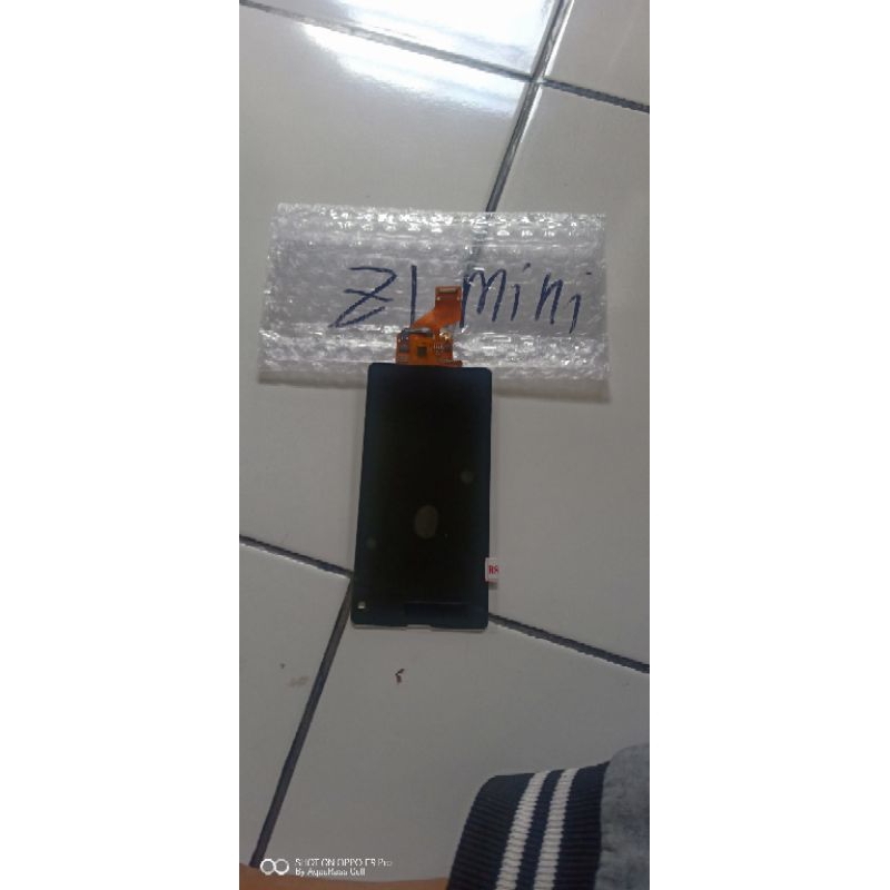 LCD sony xperia Z1 mini