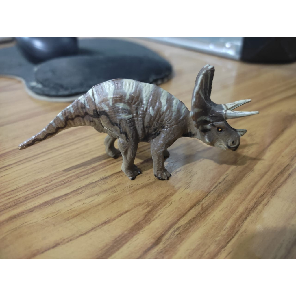 Kaiyodo Furuta UHA Triceratops
