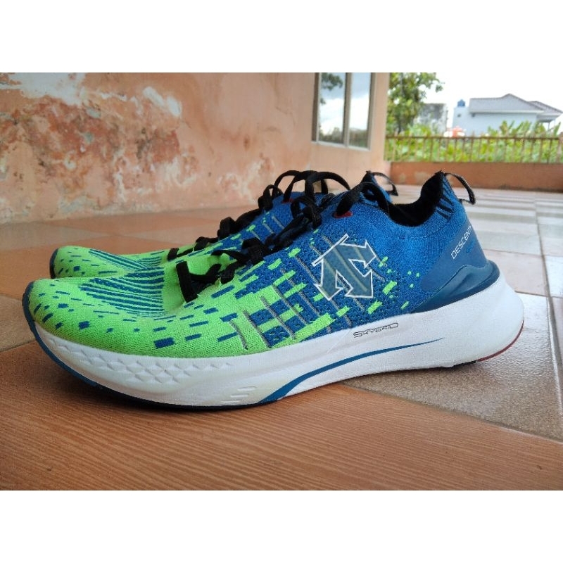 sepatu running lari descente