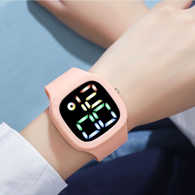 Jam Tangan LED Digital Pria Wanita Rubber Tahan Air Electronic Fashion Couple Anak Remaja Impor