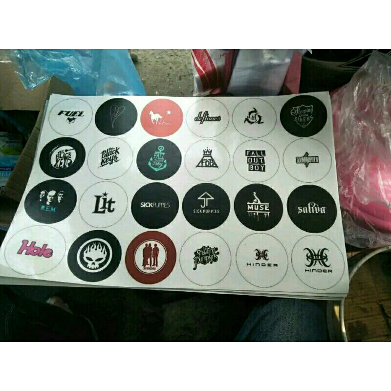 

stiker cutting pola stiker botol stiker makanan stiker minuman stiker meteran