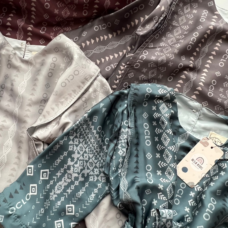 Clodea Signature dress couple Mom and kids