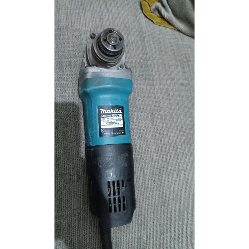 Gerinda makita 9553B second (bekas pakai)