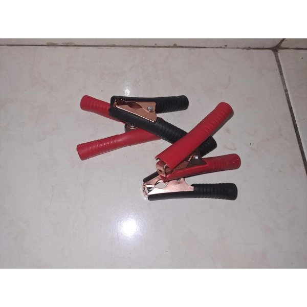 Jepitan Aki Accu Buaya Besar Merah Hitam 100A 100 Ampere