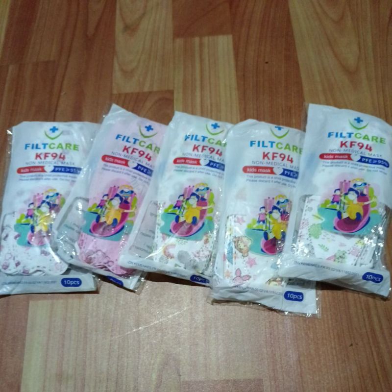 MASKER KF94 MOTIF ANAK CEWEK