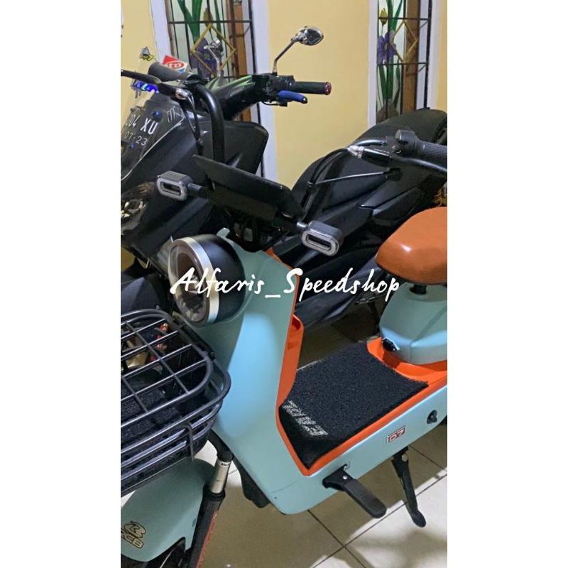 Karpet alas kaki motor listrik karpet alas pijakan kaki motor charger warna lengkap karpet sepeda listrik