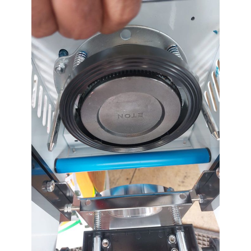 cup Sealer/mesin press