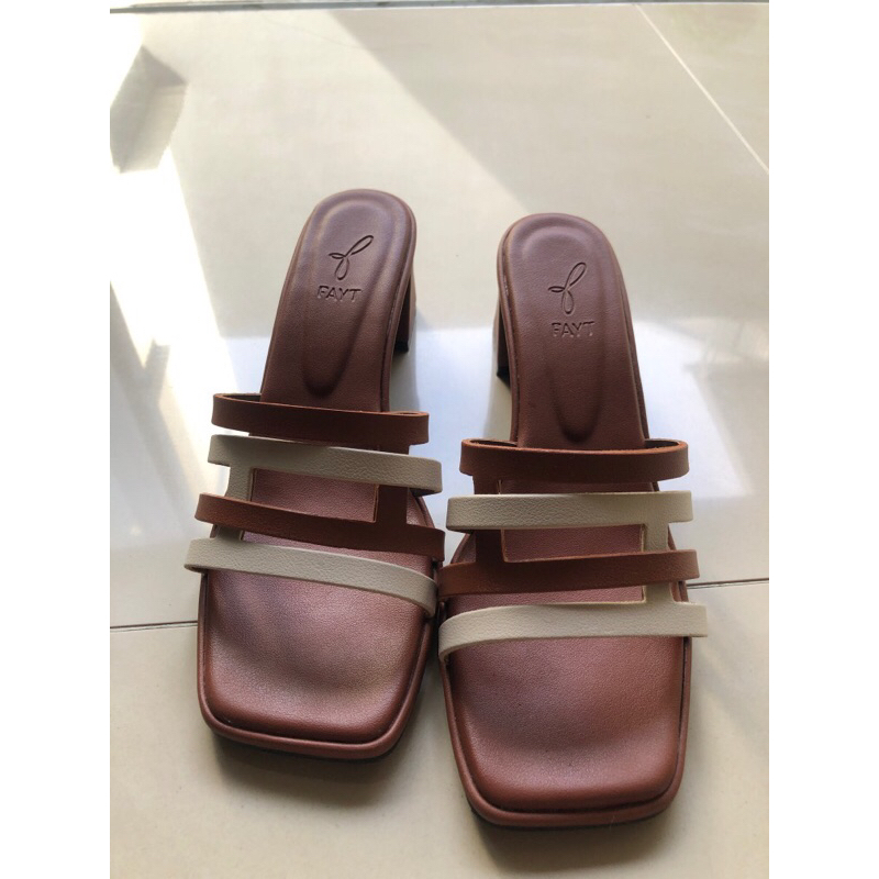 preloved fayt omnia sandal/heel