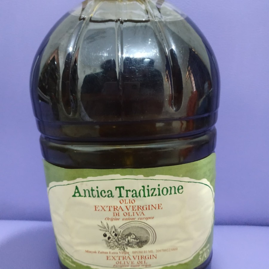 

MINYAK ZAITUN EXTRA VIRGIN OLIVE OIL 5 LT ANTICA TRADIZIONE