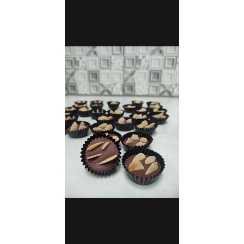 

Choco Almond / Coklat Almond / Coklat/ Almond / Kacang