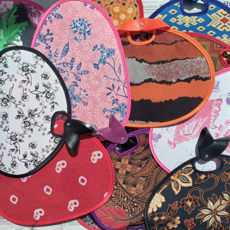 Kipas Batik Lipat