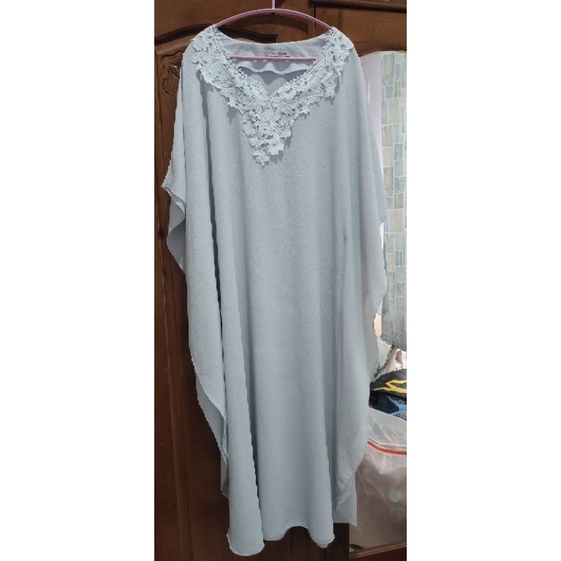 Preloved Kaftan Chic Simple