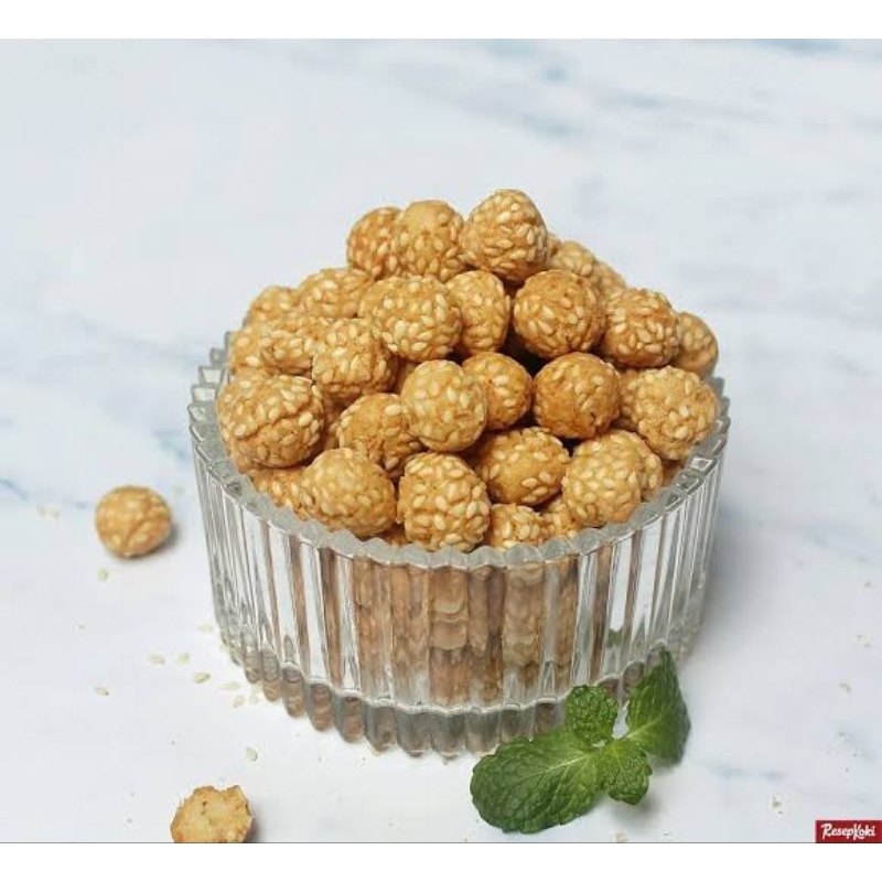

KECIPUT WIJEN BULAT MINI 250 gram snack jajan kiloan murah