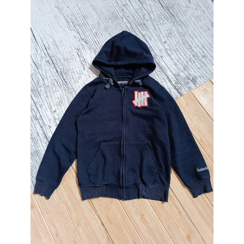 ZIP HOODIE BY UNDEFEATED