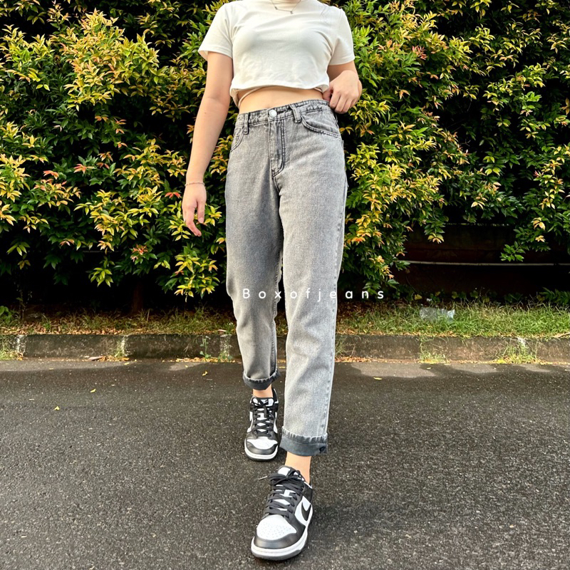 Boxofjeans - Highwaist MOM Jeans - DUSTY GREY