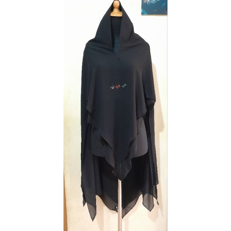 khimar (hitam) look like khimar sisesa