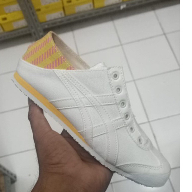 Mexico 66 Paraty White