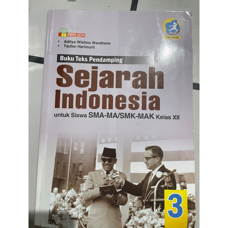 

Sejarah Indonesia kelas 12