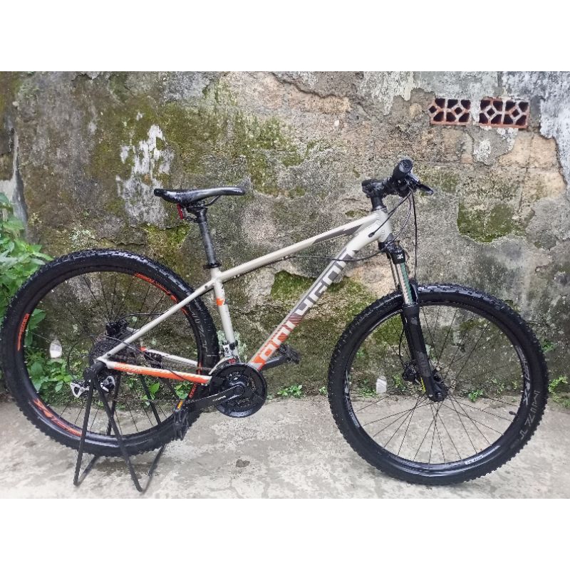 sepeda mtb polygon premier 4 ukuran 27.5