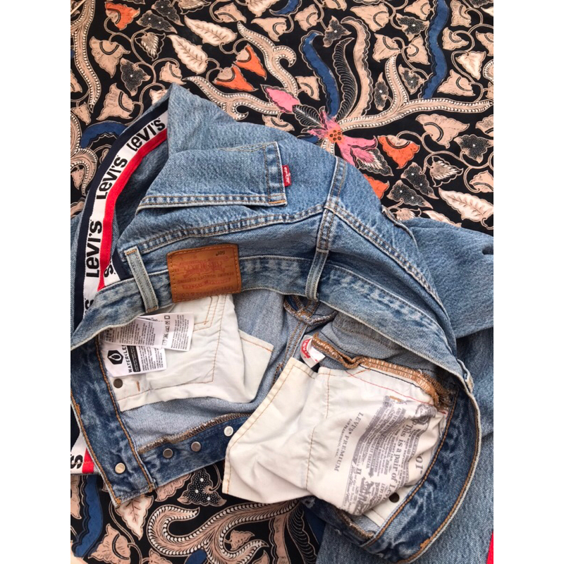 Levis 501 second preloved