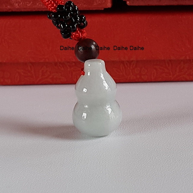 Liontin Batu Giok Burma / Kalung Liontin Labu Batu Giok Burma Natural / tokogiok Daihe