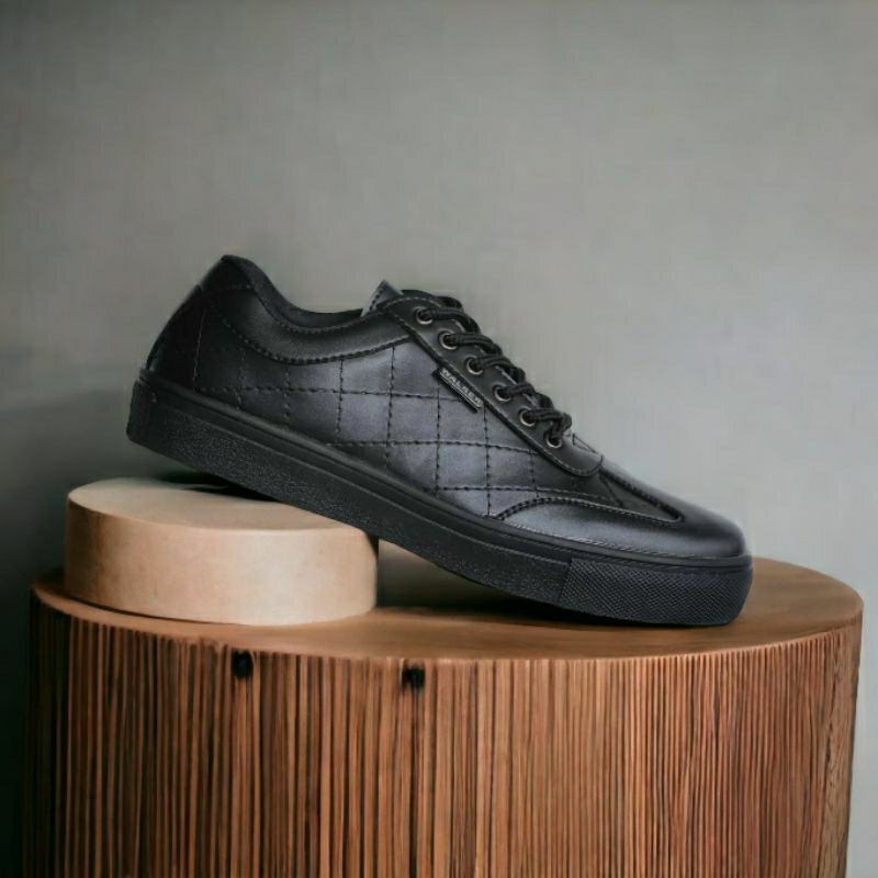 WALKER PEDRO - Sepatu Casual Pria Sneakers Polos Kerja Kantor Formal Murah