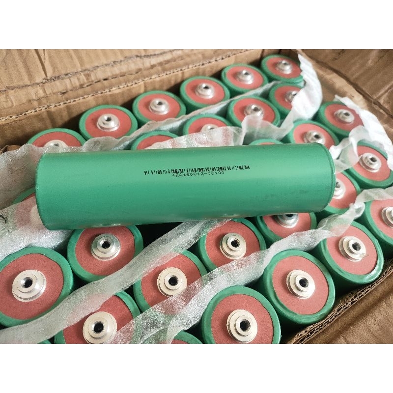 lifepo4 cylinder 3.2 volt 22ah.  BATERAI BARU