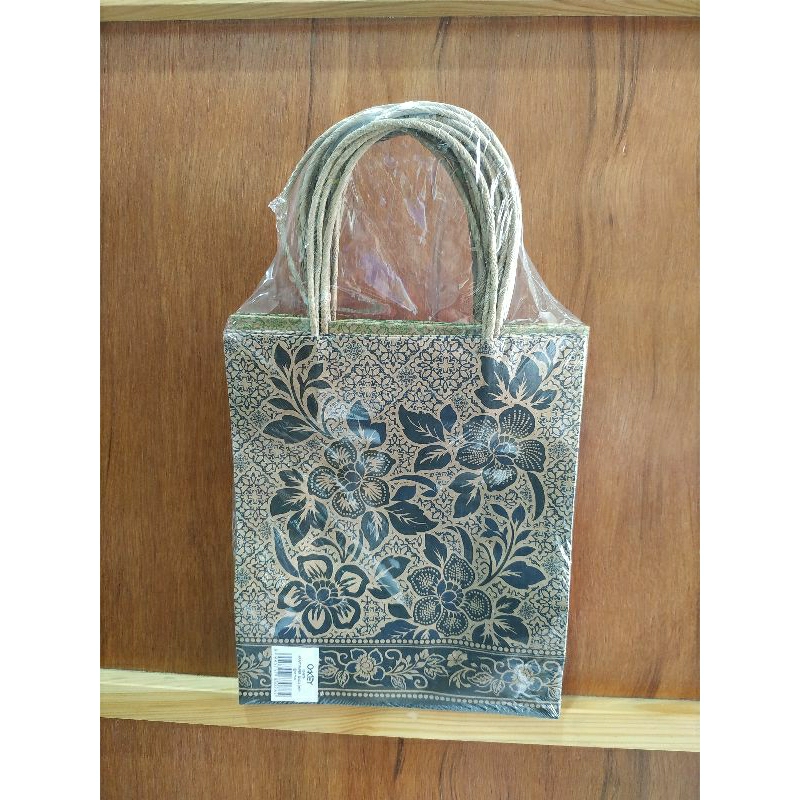 

Okey Paper Bag Batik 23,5x20x8cm isi 10pcs