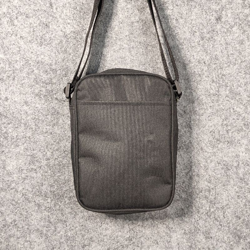 Classic Mini Sling Bag Tutup Hardfirst - Real Pict