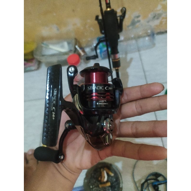 Reel Shimano Stradic CI4+ 1000 FA Second