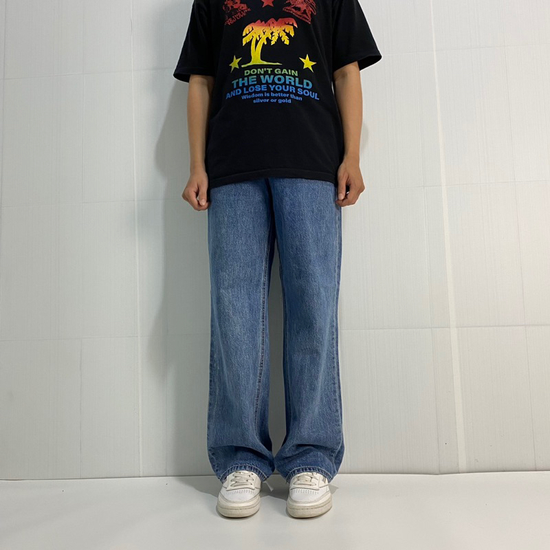 WHO. A.U JEANS PANTS