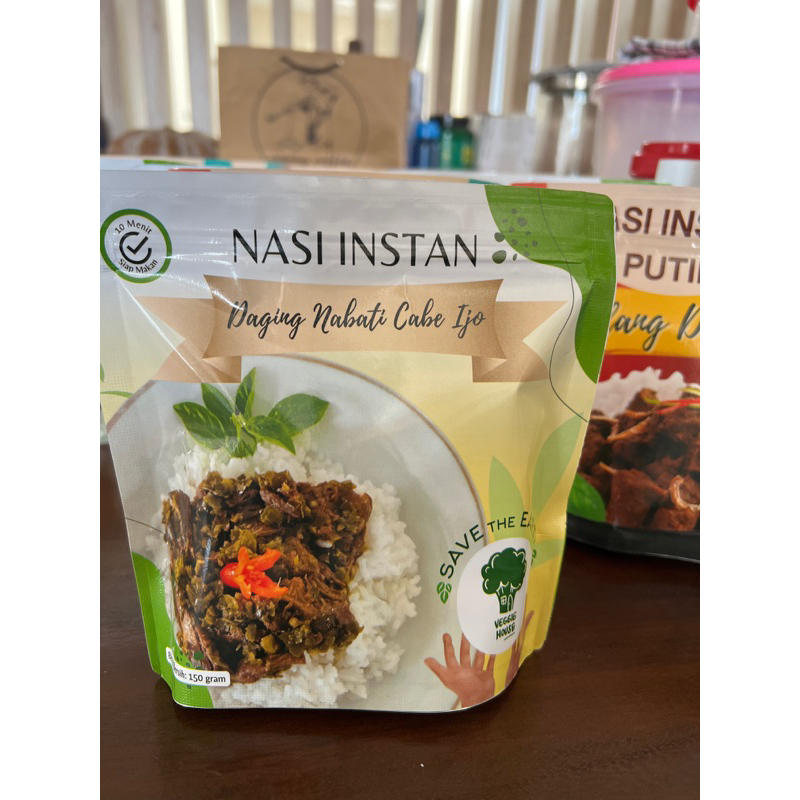 

Nasi Instan Daging Nabati Cabe Ijo vegetarian