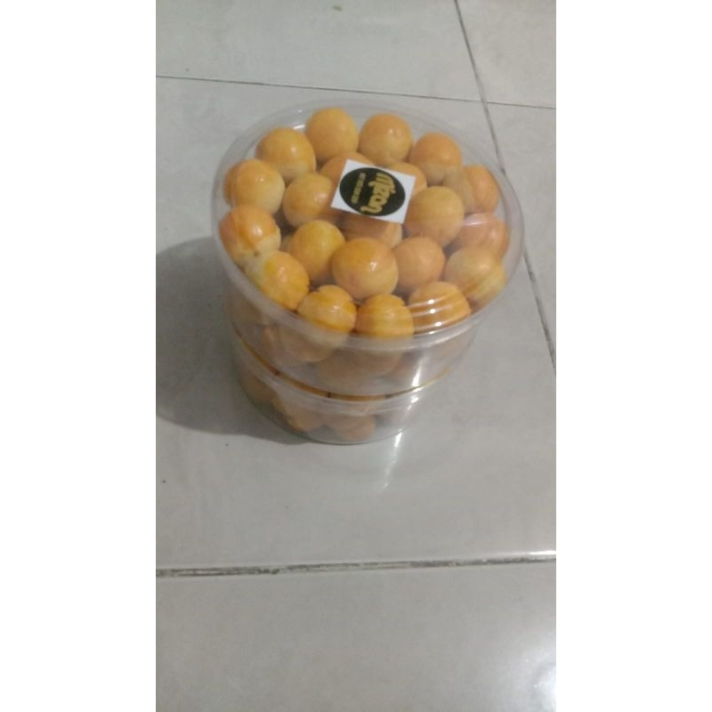 

kue nastar bulat 500gr toples kotak / toples bulat