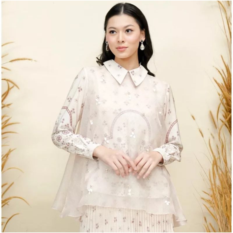 Pinggala Blouse Pandai Sikek Wearing Klamby