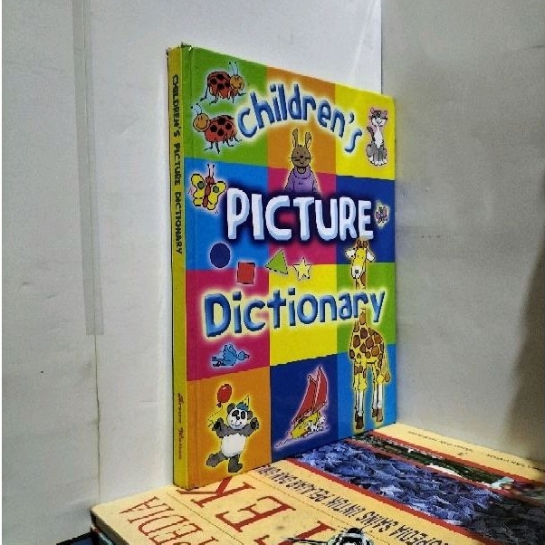 CHILDREN'S PICTURE DICTIONARY