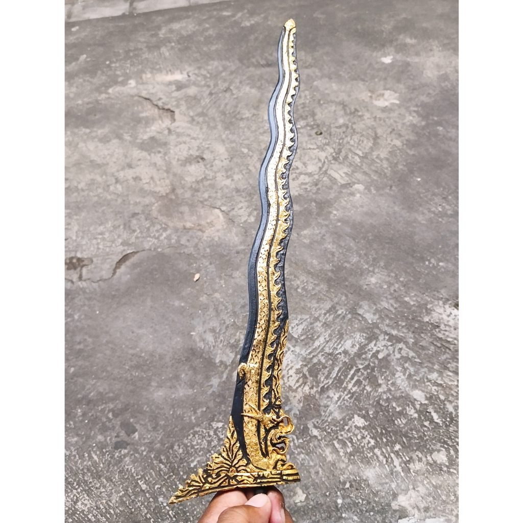 Keris Naga Liong Kinatah Kamarogan