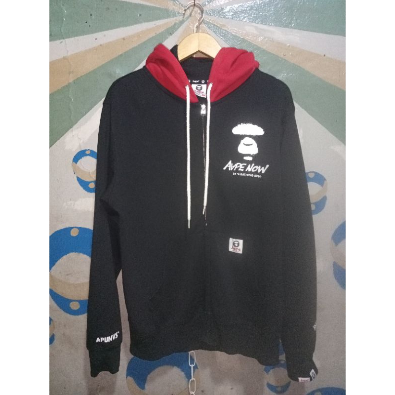 Hoodie Zipper Aape By A Bathing Ape...Size L,, LD 110 X P 70,,Kondisi Like News.